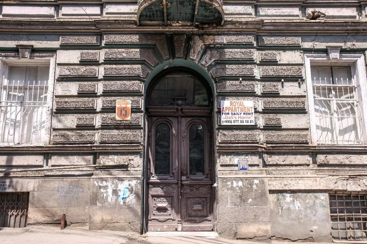 Dali'S Royal Apartment Tbilisi Exterior photo
